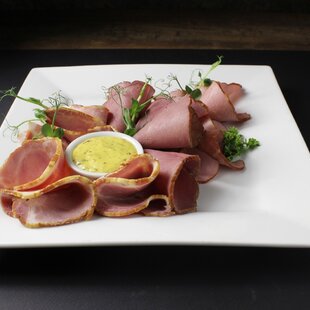 Ассорти мясных деликатесов Ассорти мясных деликатесов